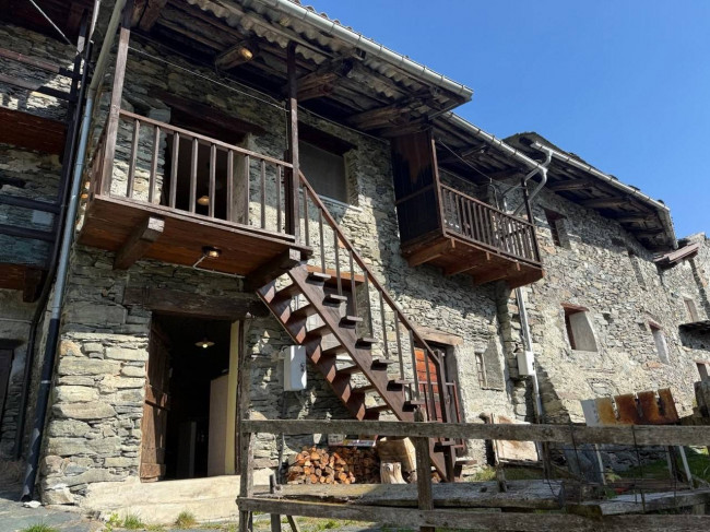 Stabile - Palazzo in Vendita a Sampeyre