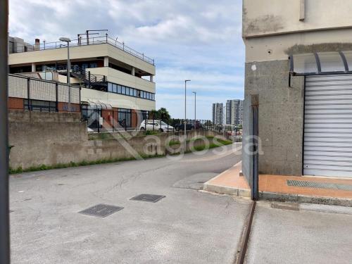 Locale commerciale in affitto a Salerno