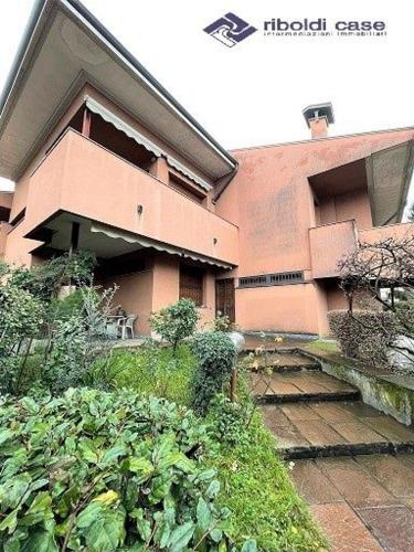 Casa singola in vendita a Desio