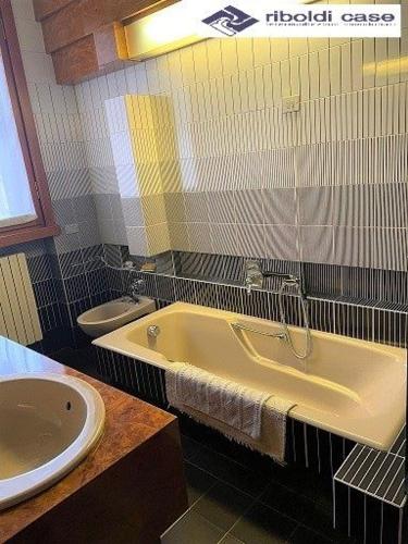 Villa in vendita a Desio