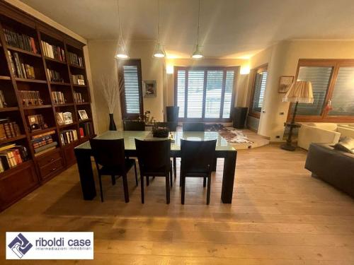 Villa in vendita a Seregno