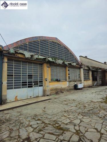 Capannone in vendita a Besana in Brianza