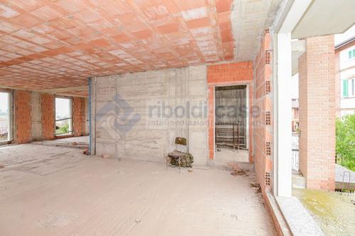 Edificio commerciale o terziario in vendita a Besana in Brianza