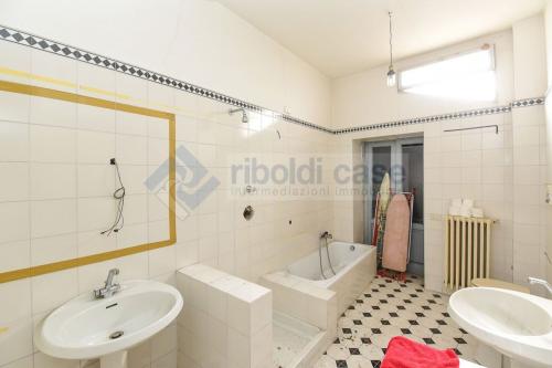 Casa singola in vendita a Meda