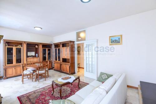 Appartamento in vendita a Seregno
