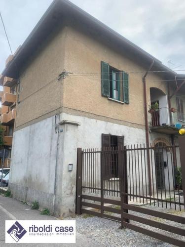 Appartamento in vendita a Verano Brianza