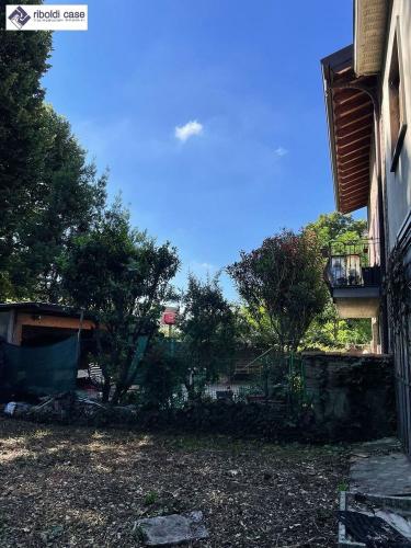 Casa singola in vendita a Seregno