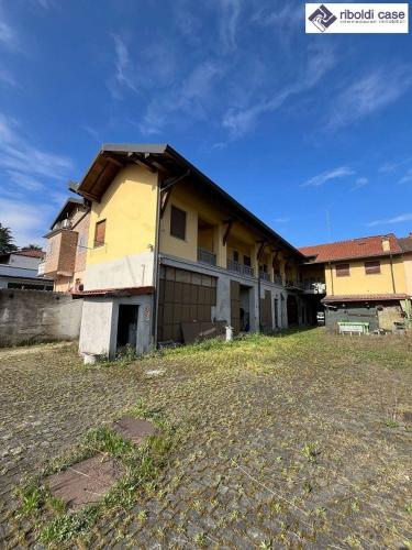 Casa singola in vendita a Carate Brianza