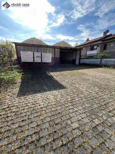 Casa singola in vendita a Carate Brianza