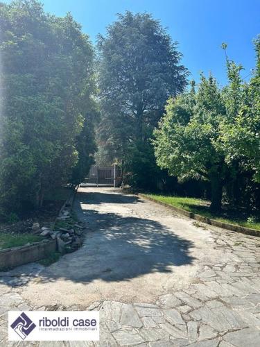 Villa in vendita a Besana in Brianza