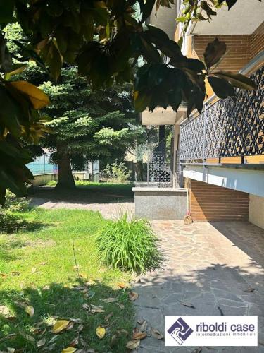 Villa in vendita a Besana in Brianza