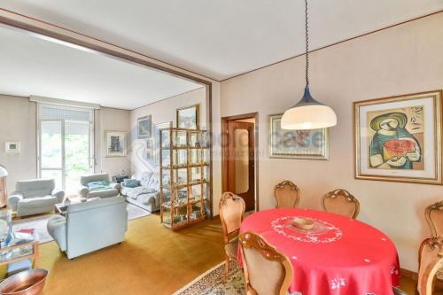 Casa singola in vendita a Meda