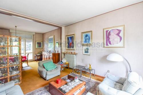 Casa singola in vendita a Meda