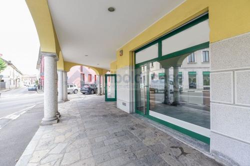 Locale commerciale in vendita a Lissone