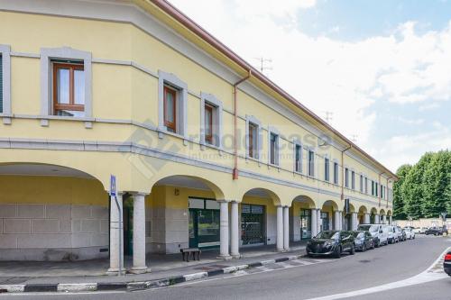 Locale commerciale in vendita a Lissone