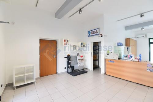 Locale commerciale in vendita a Lissone