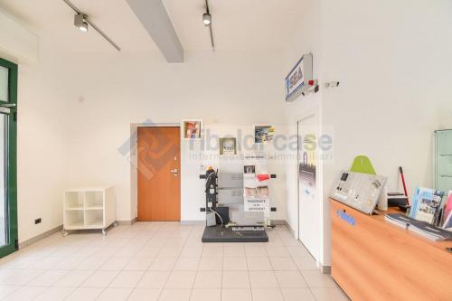 Locale commerciale in vendita a Lissone