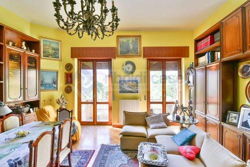 Casa singola in vendita a Lissone