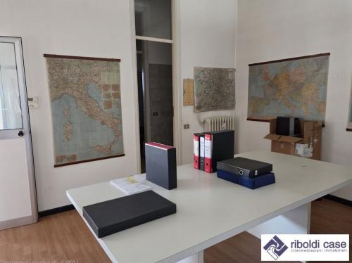 Studio/Ufficio in affitto a Varedo
