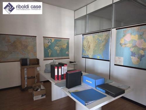 Studio/Ufficio in affitto a Varedo