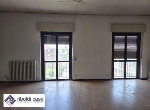 Studio/Ufficio in affitto a Varedo