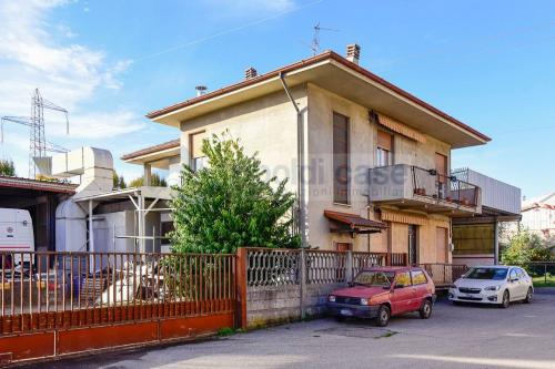 Casa singola in vendita a Seregno