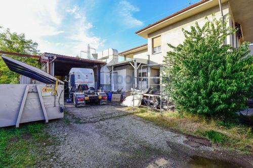 Casa singola in vendita a Seregno