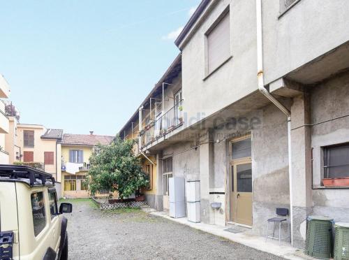 Locale commerciale in vendita a Cesano Maderno