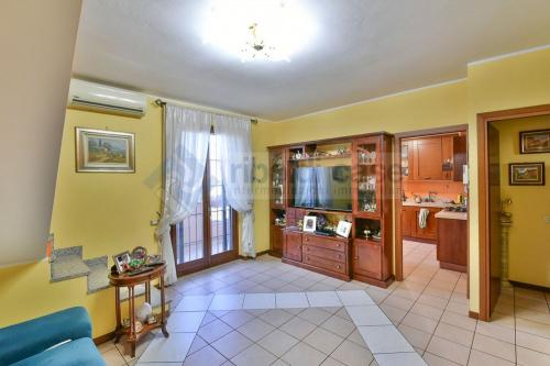 Appartamento in vendita a Desio