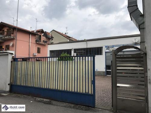 Capannone in vendita a Bovisio-Masciago