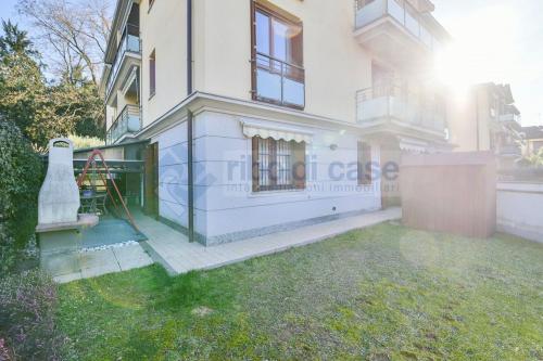 Appartamento in vendita a Verano Brianza