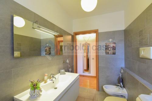 Appartamento in vendita a Verano Brianza