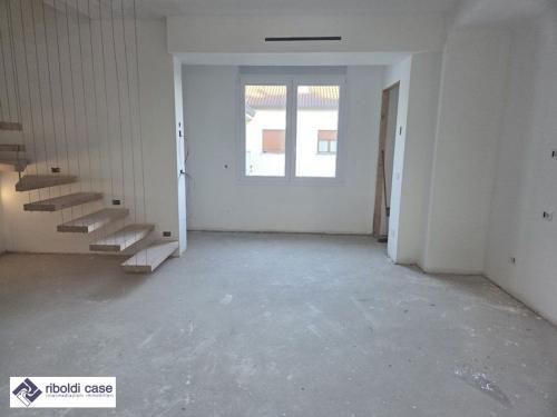 Appartamento in vendita a Seregno