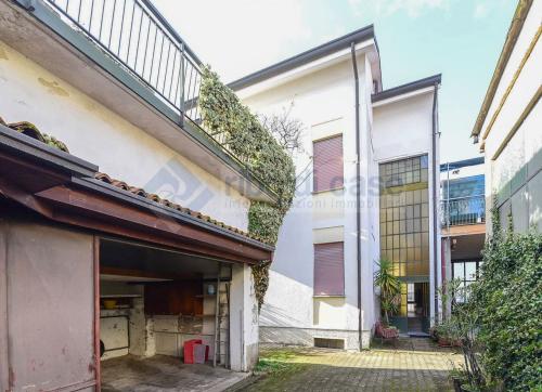Casa singola in vendita a Mariano Comense