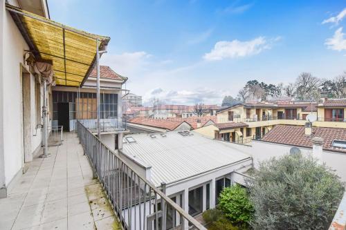 Edificio commerciale o terziario in vendita a Lissone