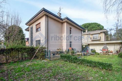 Villa in vendita a Giussano