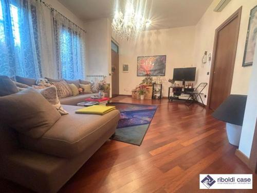 Casa singola in vendita a Seregno