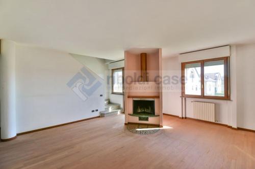 Casa singola in vendita a Inverigo