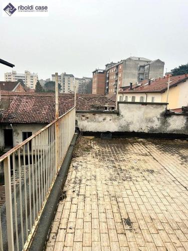 Edificio commerciale o terziario in vendita a Meda