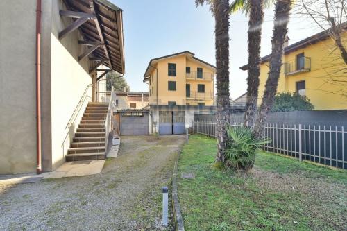 Appartamento in vendita a Verano Brianza