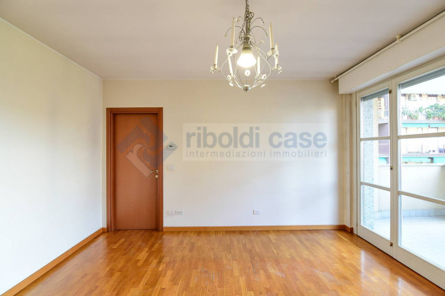 Appartamento in vendita a Seregno