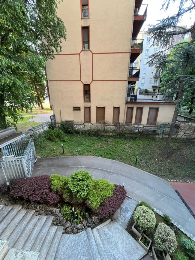 Appartamento in vendita a Seregno