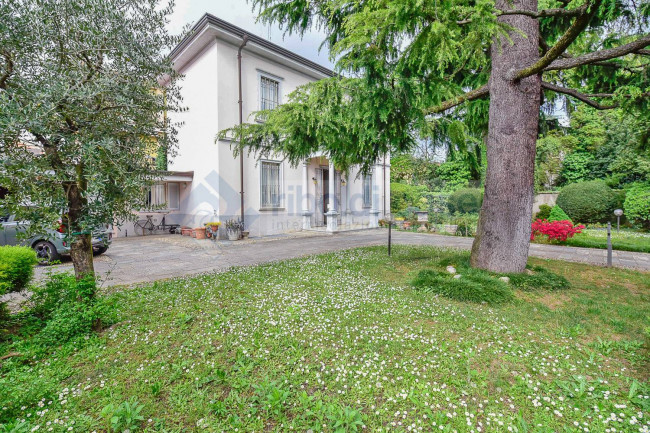 Villa in vendita a Seregno