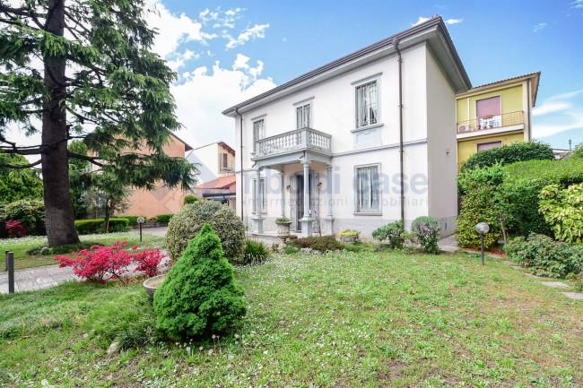 Villa in vendita a Seregno