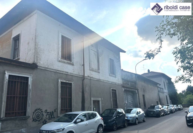 Casa singola in vendita a Seregno