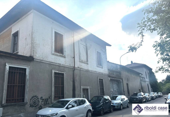 Casa singola in vendita a Seregno