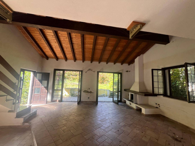 Casa singola in vendita a Verano Brianza