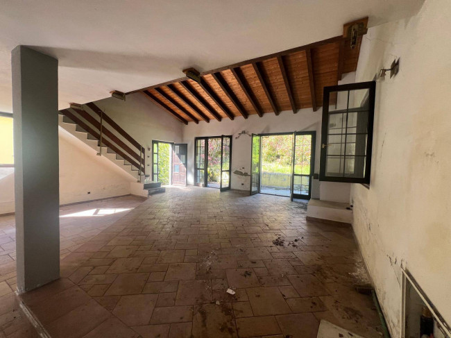 Casa singola in vendita a Verano Brianza