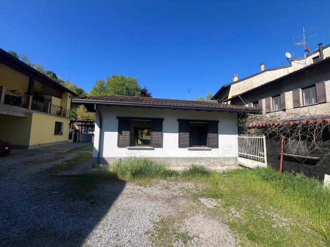 Casa singola in vendita a Verano Brianza