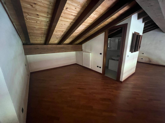 Casa singola in vendita a Verano Brianza